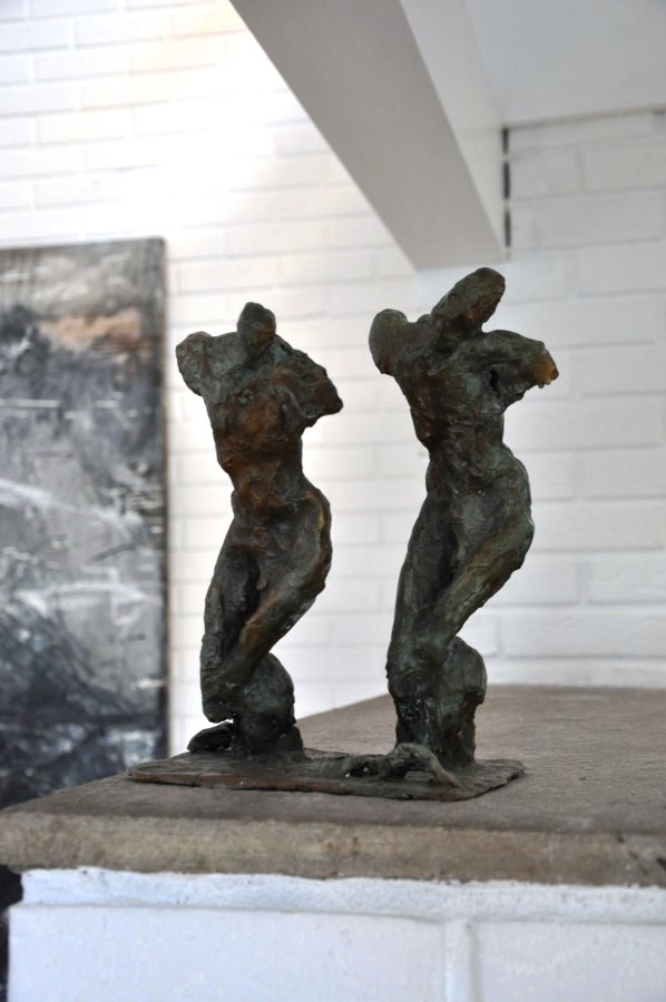 The Pilgrims, bronze, alternative view 2